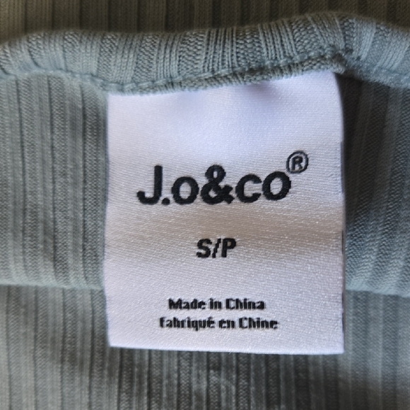 Chic Sleeveless Gray Midi Dress - Picture 2 of 3